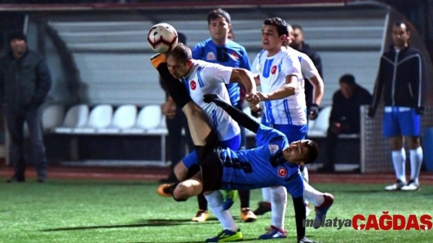 Isparta Belediyesi Futbol Turnuvası'nda şampiyon Fen İşleri Müdürlüğü oldu