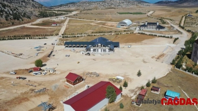 Isparta'da gül ve lavanta sezonu uzatıldı