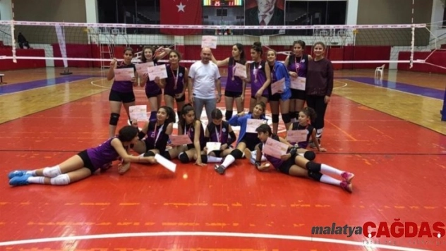 Isparta'daki Voleybol Ana Lig Grup Müsabakalarında çeyrek final vizesini alan iller belli oldu