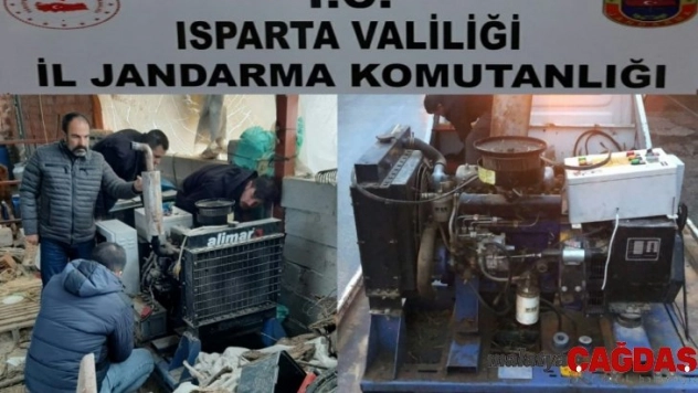 Isparta'dan çaldıkları jeneratörü 3 yıl sonra Afyonkarahisar'daki besihanede kullanırken yakalandılar