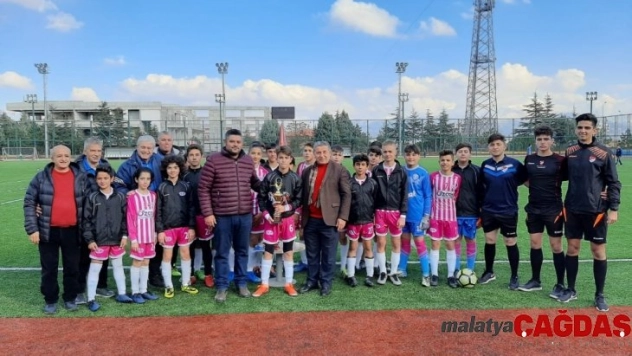 Isparta U-14 Liginde Şampiyon IYAŞ Gençlikspor