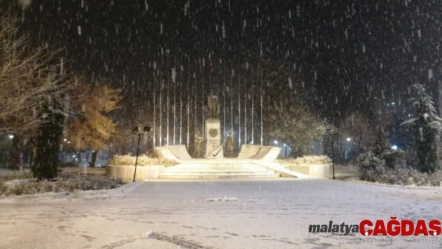 Isparta ve 8 ilçesinde okullara kar tatili