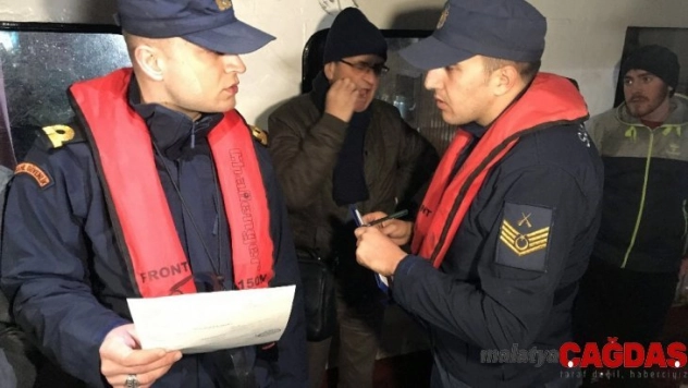 İstanbul Boğazı'nda ve balık halinde şok denetim