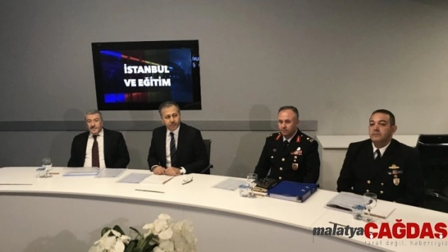 İstanbul'da yılbaşı tedbirlerinin ele alındığı toplantı başladı