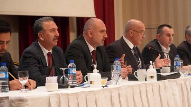 İstanbul'daki ulaşım zirvesinde Erzurum'un projelerine yoğun ilgi