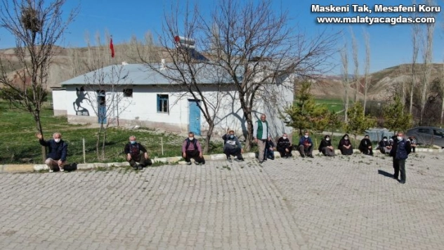 İstanbul'dan kaçıp sığındıkları köylerine Covid-19'u sokmadılar