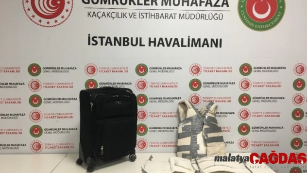 İstanbul Havalimanı'nda 7 kilo 500 gram kokain ele geçirildi