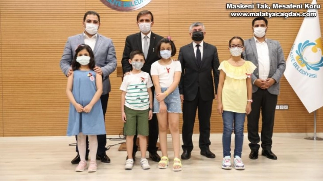 İstiklal Marşı yarışmasında ödüller sahiplerini buldu