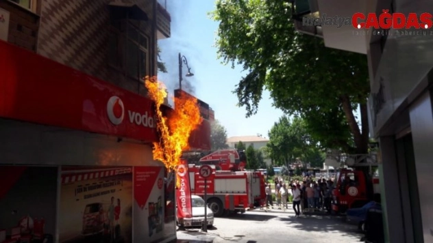 İşyerinde çıkan yangın korkuttu