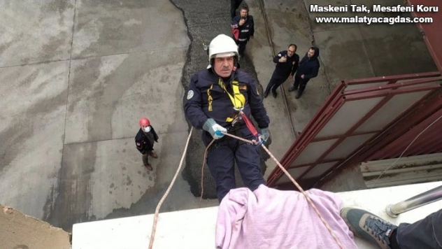 İtfaiye erlerine ip teknikleri eğitimi verildi