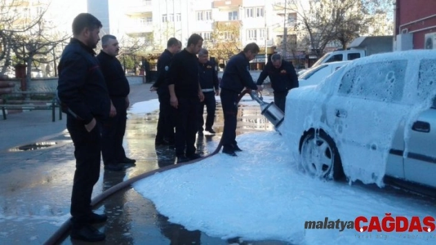 İtfaiyecilerin eğitimi devam ediyor
