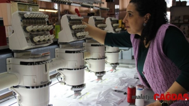 İzmir'de doğan nakış sektörü can çekişiyor, firmalar kepenk kapatıyor