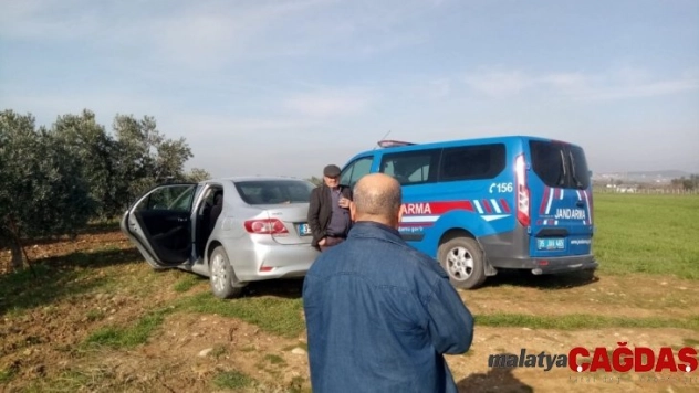 İzmir'de şüpheli ölüm: Araç içerisinde ölü bulundu