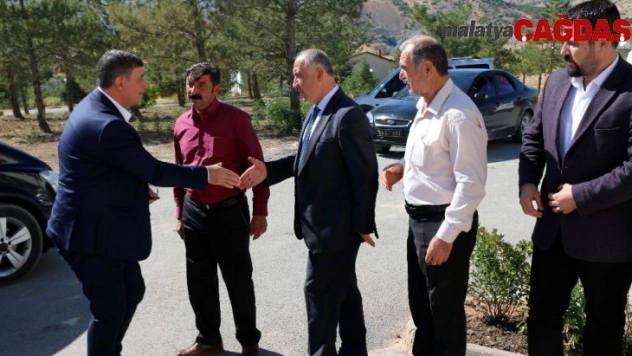 İzmir Karşıyaka'dan Hekimhan'a ziyaret