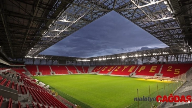 İzmir Valisi Erol Ayyıldız, Göztepe Stadyumu'nu gezdi