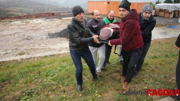 İzmit'te kontrolden çıkan otomobil şarampole devrildi: 1 yaralı