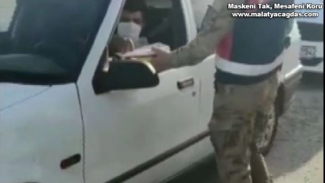 Jandarma denetiminde bayram şekeri