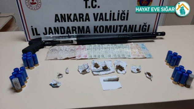 Jandarma ekipleri uyuşturucu ticareti yapan 3 kişiyi yakaladı