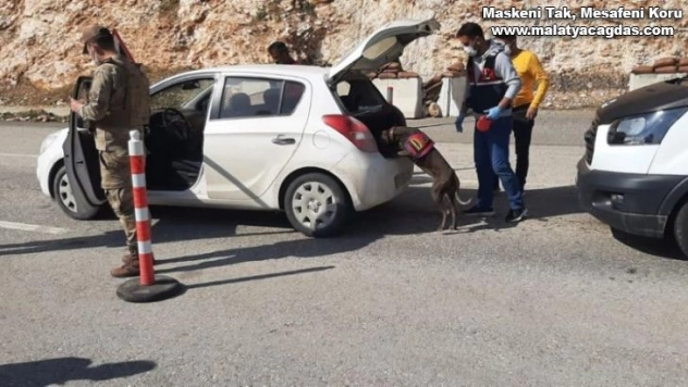 Jandarma ekiplerinden 'Huzurlu sokaklar' uygulaması