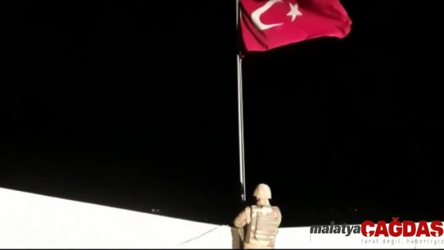 Jandarma en uzun gecede, en uzun nöbette huzuru sağlıyor