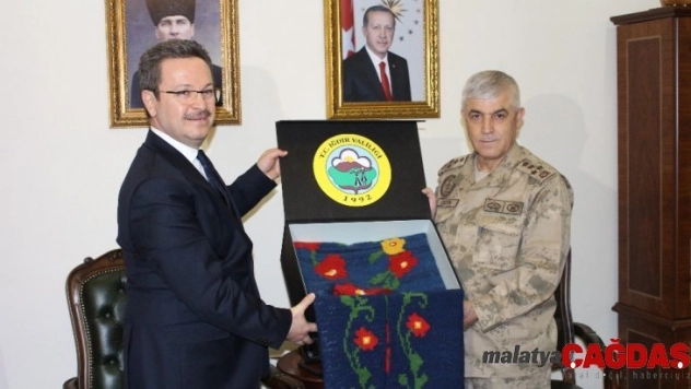 Jandarma Genel Komutanı Orgeneral Çetin, Iğdır Valisi Ünlü'yü ziyaret etti