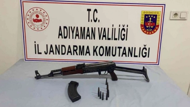 Jandarma kaleşnikof tüfek ele geçirdi