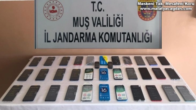 Jandarmadan kaçak cep telefonu operasyonu