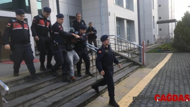 Jandarmanın elinden kaçan tutuklu yakalandı