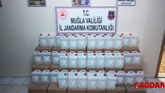 Kaçak alkol yapımında kullanılacak etil alkol ele geçirildi