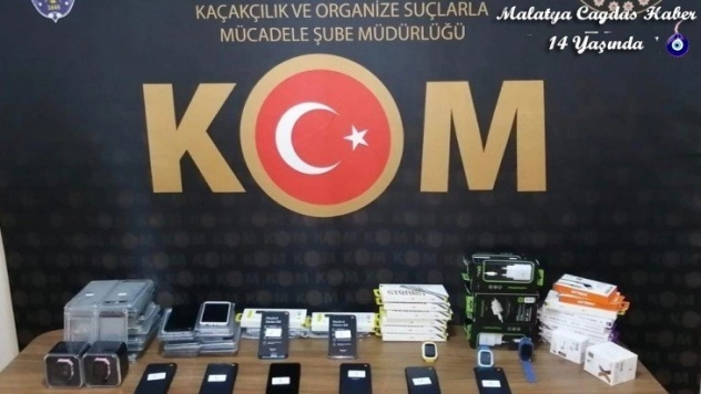 Kaçak cep telefonları ele geçirildi