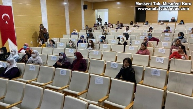 Kadın farkındalık eğitimleri hız kesmeden devam ediyor