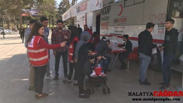 Kadın Festivali'ne Kızılay'dan destek