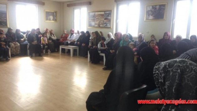 Kadın ve gençlik merkezinde kandil programı