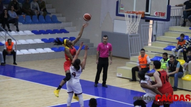 Kadınlar Basketbol Süper Ligi: Elazığ İl Özel İdare: 83 - Kayseri Basketbol: 68