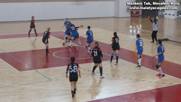 Kadınlar Hentbol Süper Ligi: Sivas Belediyespor: 26 - Anadolu Üniversitesi GSK: 41