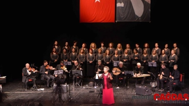 Kadınlar Korosu'ndan nostalji konseri