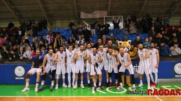 Kağıtspor Basketbol'dan bir galibiyet daha