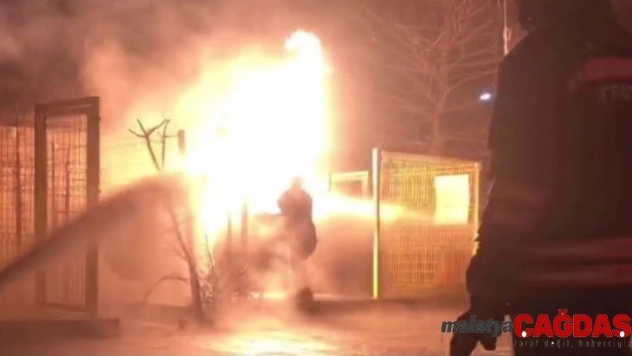 Kahraman itfaiyeci LPG tankınındaki yangını canını hiçe sayarak işte böyle söndürdü