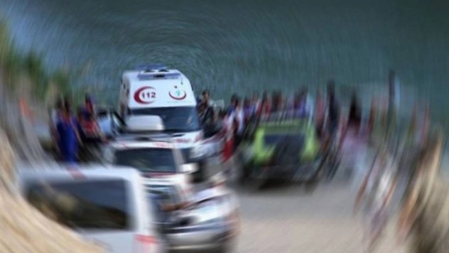 Kahramanmaraş'ta minibüs devrildi: 1 ölü, 22 yaralı