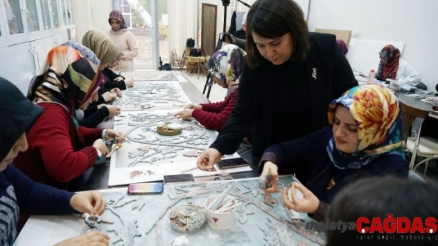 Kahramanmaraş'ta sanatsal mozaik kursu