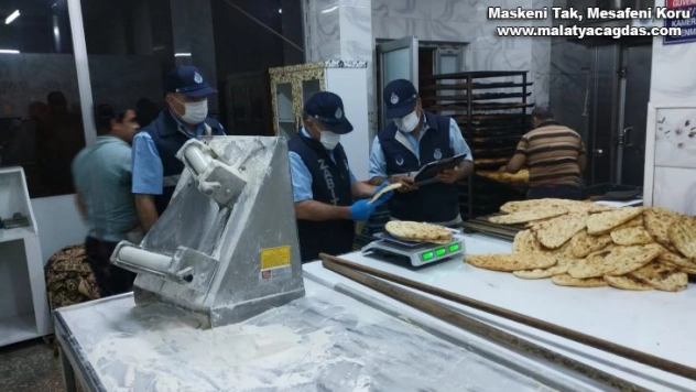 Kahta'da zabıta ekipleri sahur öncesi fırınları denetledi