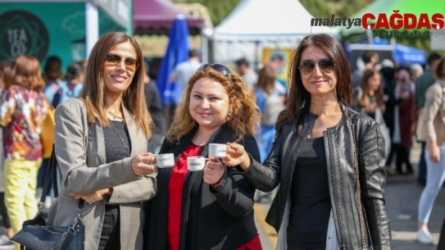 Kahve severler festivalde bir araya geldi