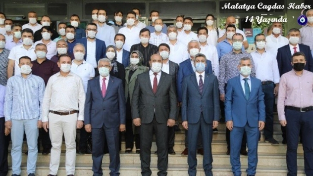 Kahveci ve Yalçınkaya, mazbatalarını aldı