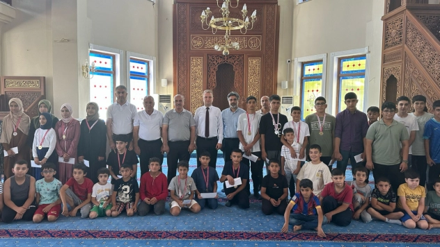 Kale'de Yaz Kur'an Kurslarında Dereceye Giren Öğrenciler Ödüllendirildi