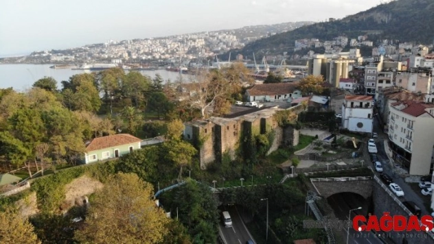 Kalenin varisi olduklarını tescil ettirdiler, şimdi ise mülkiyetini istiyorlar