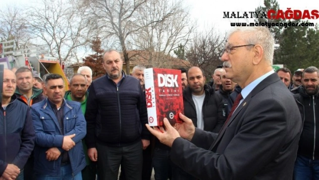 Kani Beko işçi kütüphanesinin konuğu oldu