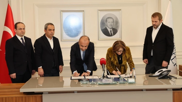 Kapalı spor salonu protokolü imzalandı