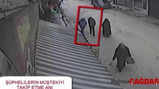 Kapkaç şüphelisi güvenlik kamerasında