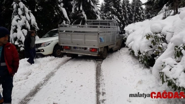 Kar yağışı kazaya yol açtı