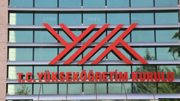 Kara Listede Hangi Üniversiteler Var?